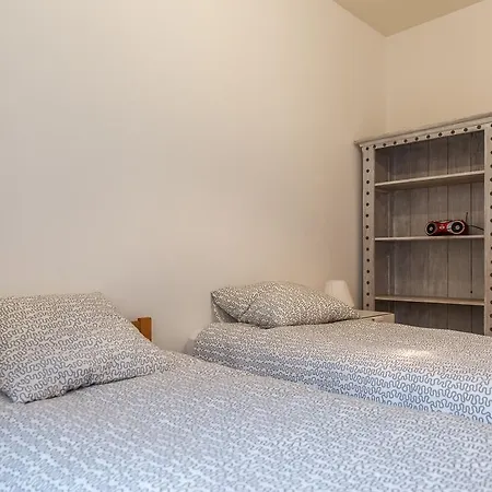 Hyper Centre 10 Pers Apartament *